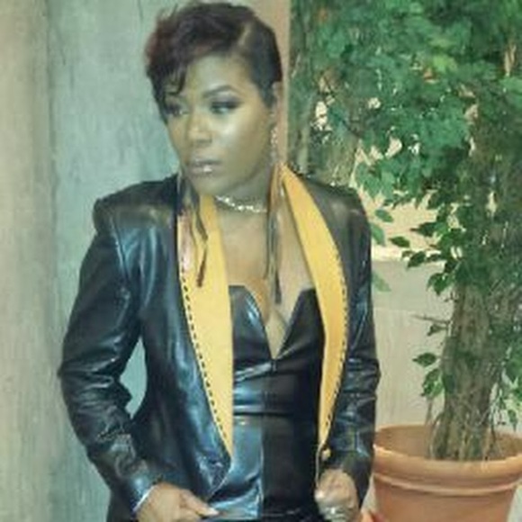 Meet your Posher, Lakeysha - Picture 1 of 1